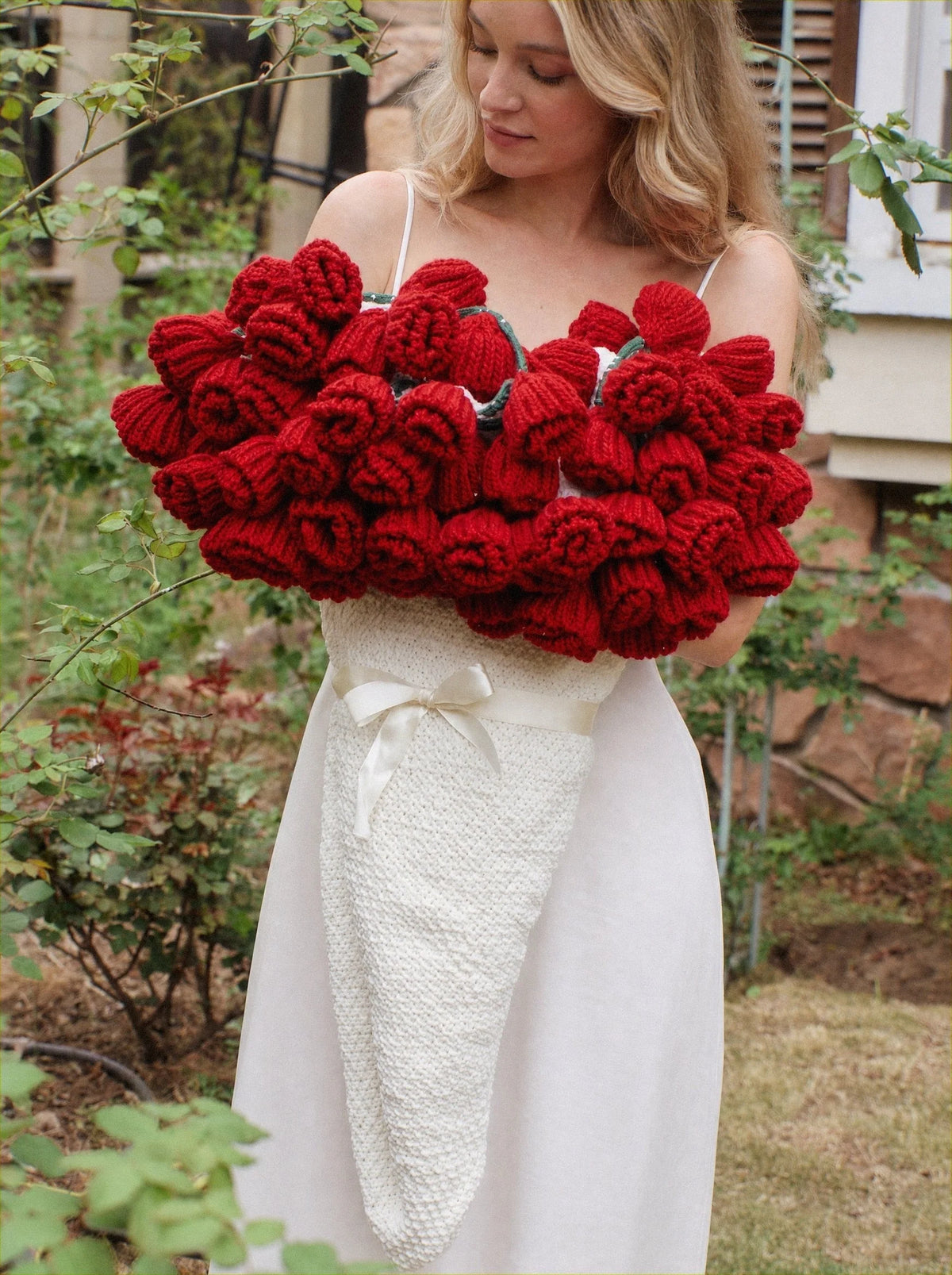 Bouquet Blanket - Red Rose